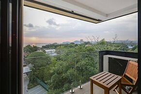Heavenly View - 2 Bdrm Oceanview Apartment