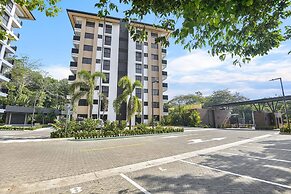 Heavenly View - 2 Bdrm Oceanview Apartment