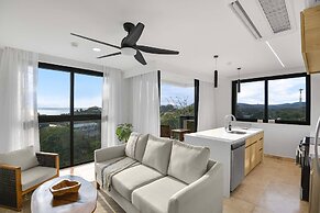 Heavenly View - 2 Bdrm Oceanview Apartment