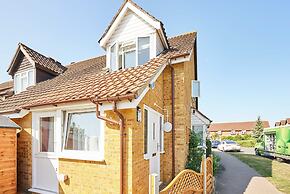 Host Stay Knights Manor Way