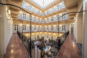 Basiliq Hotel