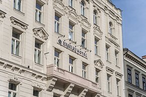Basiliq Hotel