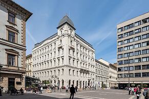 Basiliq Hotel