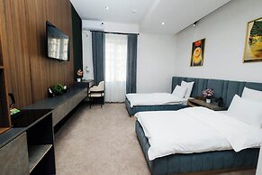 Zafar Plaza Hotel