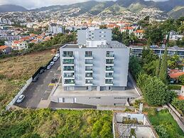 Studio Palace B by Homie