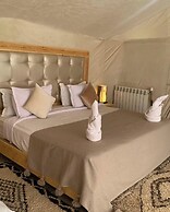 Merzouga white camp