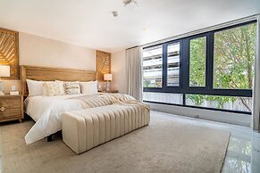 Berthas Collection By EM Hotels