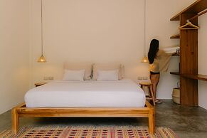 Ananda House