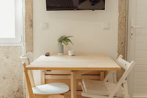 Downtown Cosy Apartment by Vacationy