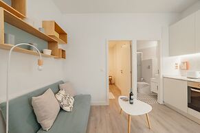 Downtown Cosy Apartment by Vacationy