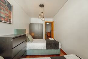 Modern Terrace 2BD Apartment by Vacationy