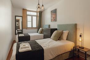 Modern Terrace 2BD Apartment by Vacationy