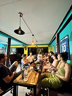 The 10 club hostel