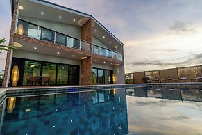 Tides Apartments