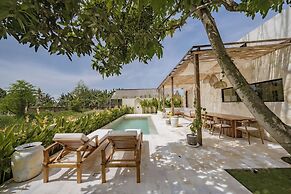Villa Amun Tanah Lot