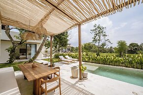 Villa Amun Tanah Lot
