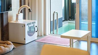 Taean Holy Dog Pool Villa