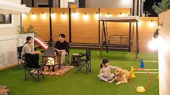 Taean Holy Dog Pool Villa