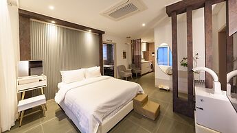 Taean Holy Dog Pool Villa
