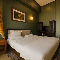 Qila Hotel