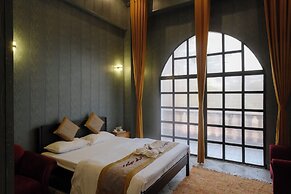 Qila Hotel