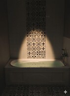 Qila Hotel