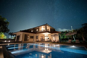 Ocean Front Villa Ishigakijima 1