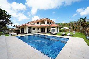 Ocean Front Villa Ishigakijima 1