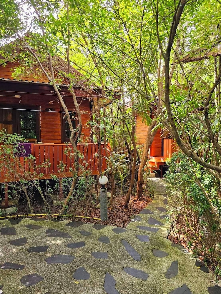 Samran Resort