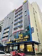 Crowne Plaza Hotel