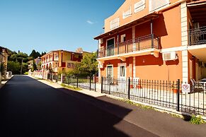Solena Studios Kavos