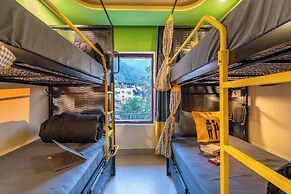 The Hosteller Rishikesh Laxman Jhula