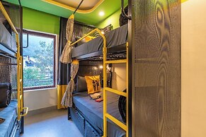 The Hosteller Rishikesh Laxman Jhula