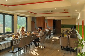 The Hosteller Agra Tajganj