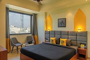 The Hosteller Agra Tajganj