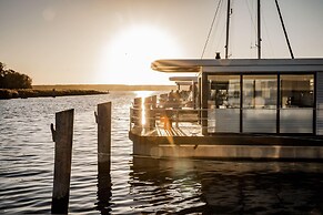 Spacious Houseboat in Peenemunde