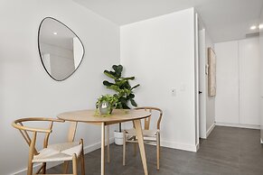 Bright & Cosy Studio in Prime Fremantle Location