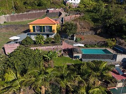 Casa Laranja by HR Madeira