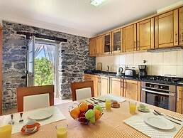 Casa Laranja by HR Madeira