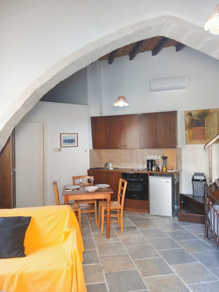 Traditional Cozy Retreat