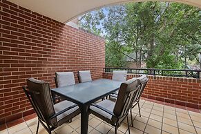 Bright Marrickville Flat With Balcony & Parking