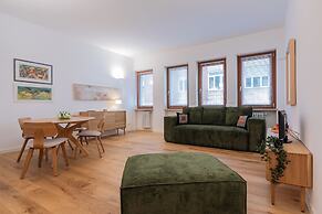 Ormea Cobalto Apartment by Wonderful Italy