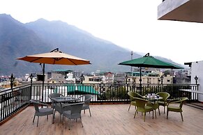 Hotel Silver Inn by PENTAURA