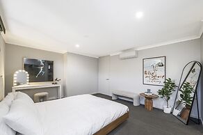 Fun for Families: Location, Cinema, Games, Wifi