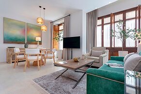Unique Apartment in Cordoba Templo Romano