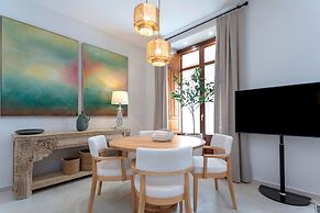 Unique Apartment in Cordoba Templo Romano