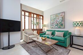 Unique Apartment in Cordoba Templo Romano