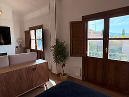 Lovely Loft With Views in Granada Mirador de Aixa