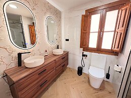 Lovely Loft With Views in Granada Mirador de Aixa