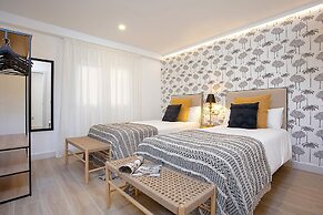 Luxury Apartment in M Laga Victoria